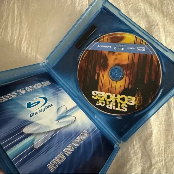 Stir of Echoes Blu Ray - Picture 4 of 4